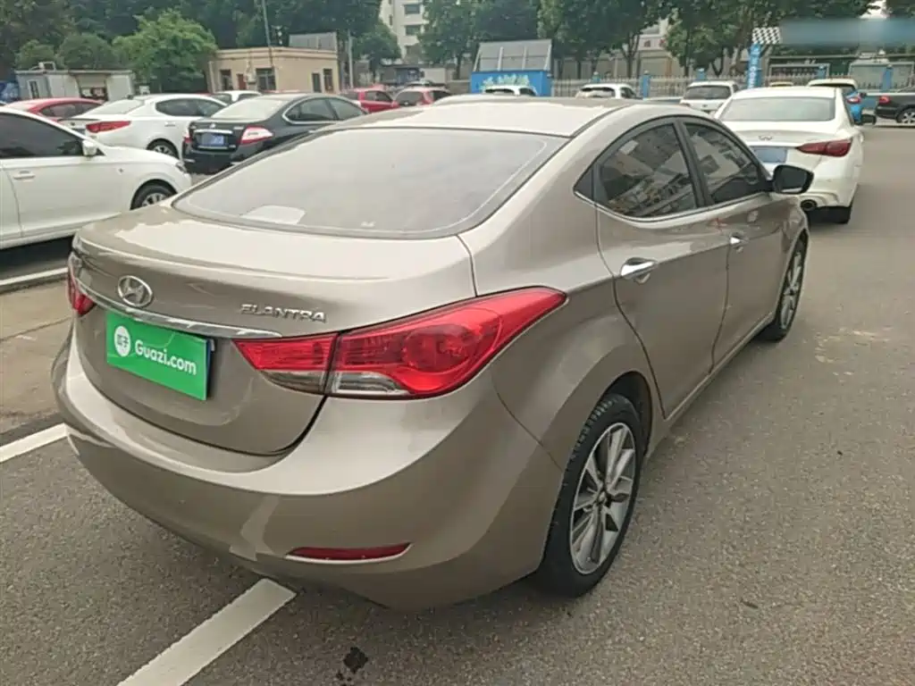 Hyundai Elantra Langdong 2015 — фото 7