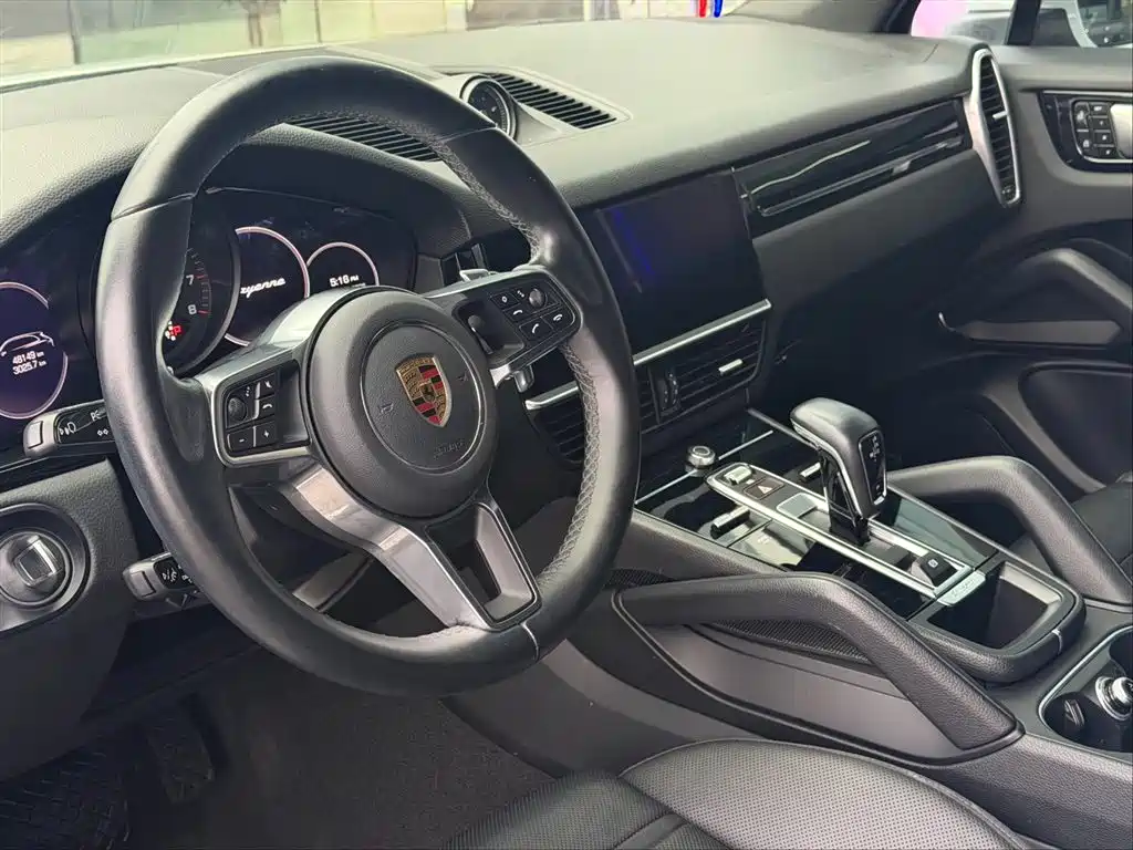 Porsche Cayenne 2021 — фото 14