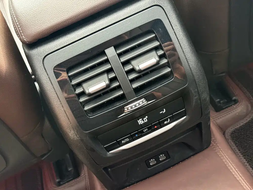 BMW X4 2020 — фото 15