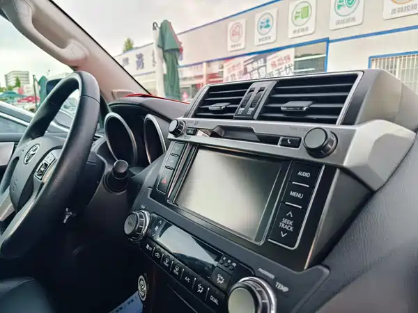 Toyota Prado 2015
