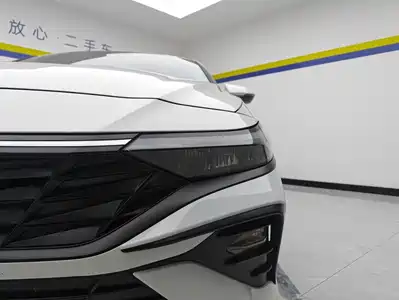Hyundai Elantra 2024