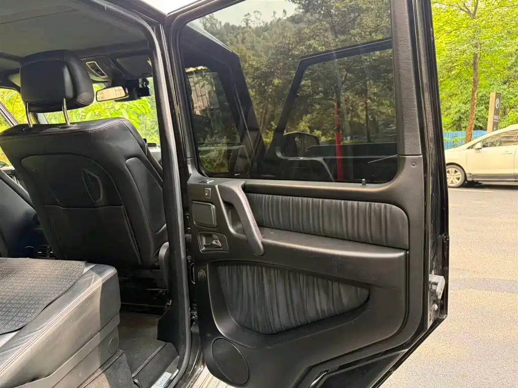 Mercedes-Benz G-Class 2018 — фото 12