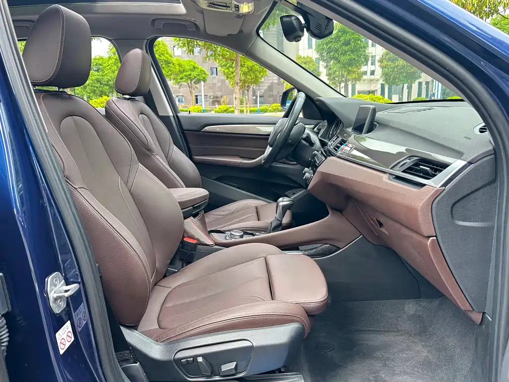 BMW X1 2019 — фото 17