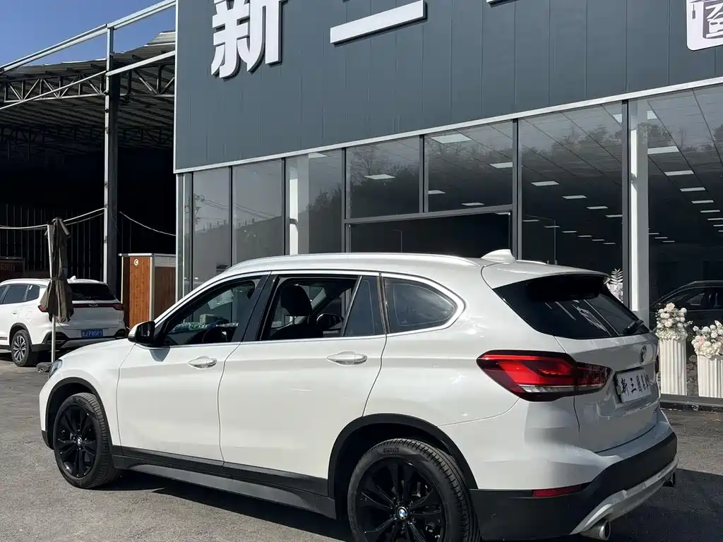 BMW X1 2021 — фото 24