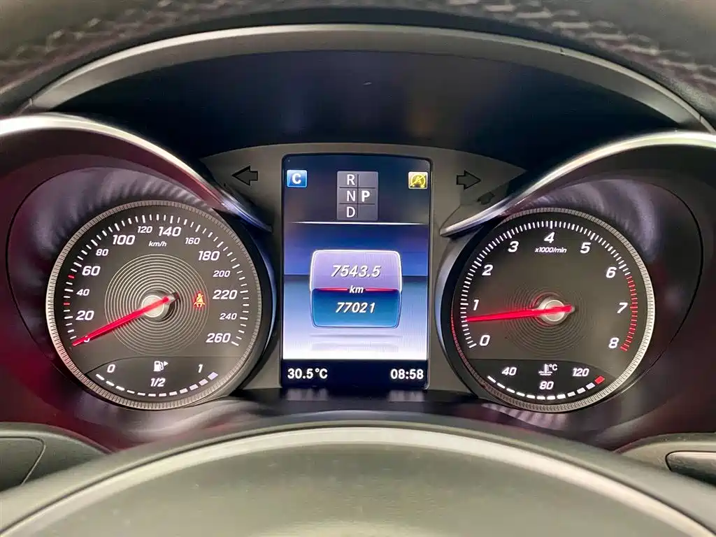 Mercedes-Benz C-Class 2018 — фото 16