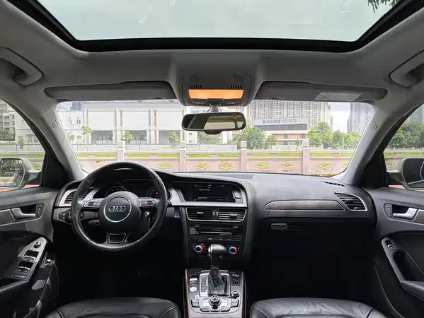 Audi A4L 2016