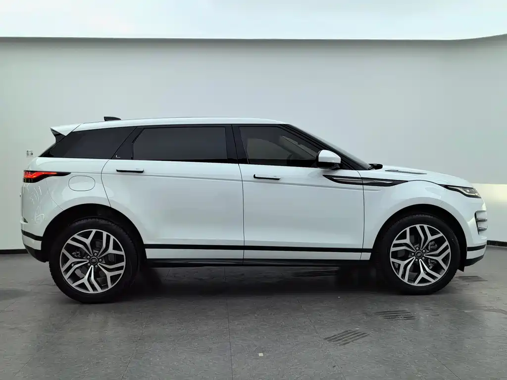 Land Rover Range Rover Evoque 2024 — фото 10