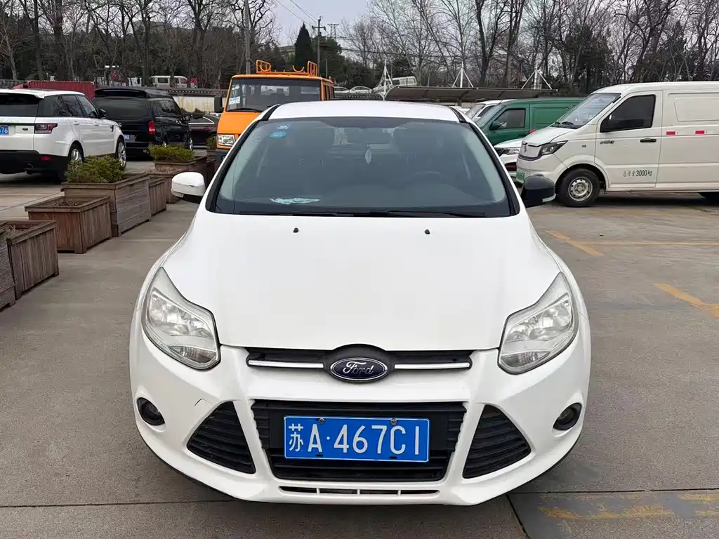 Ford Focus 2014 — фото 2