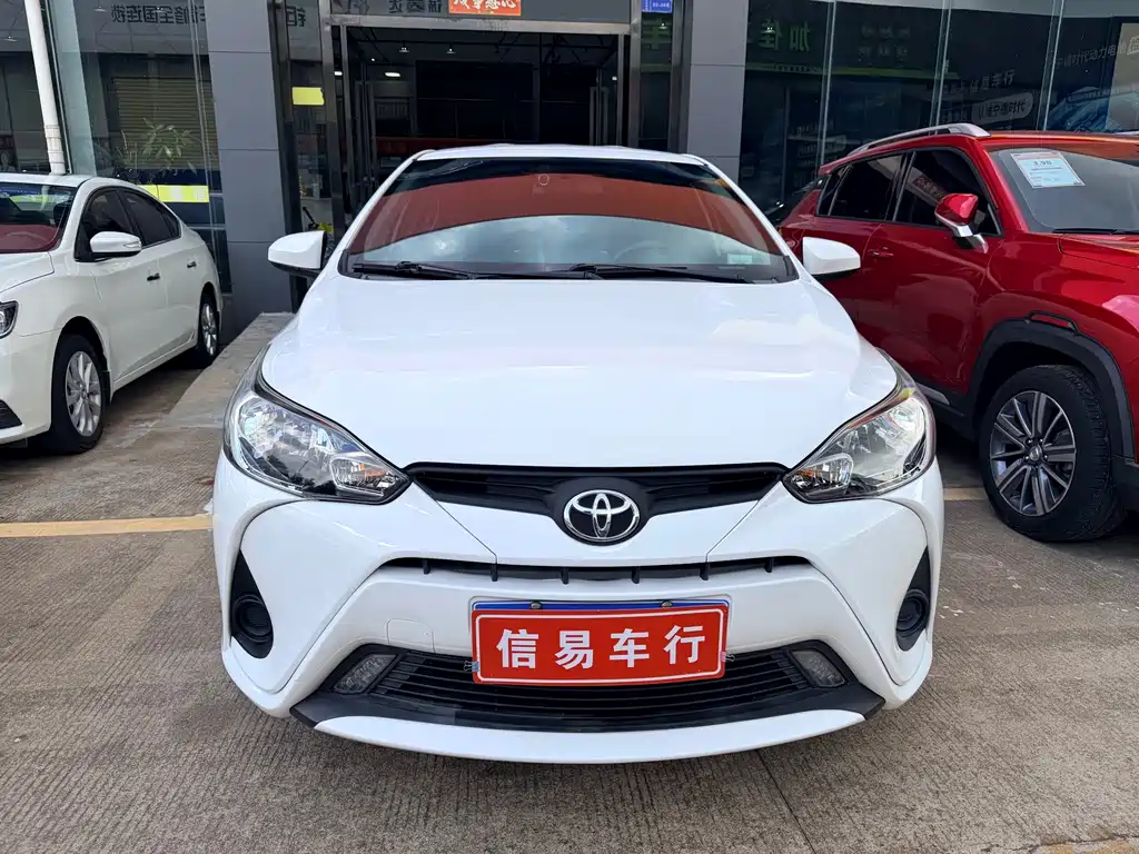 Toyota Yaris L 2019