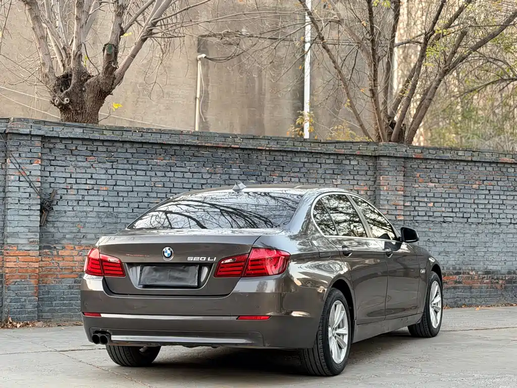 BMW 5 Series 2013 — фото 11