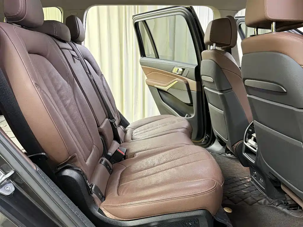BMW X7 2020 — фото 22