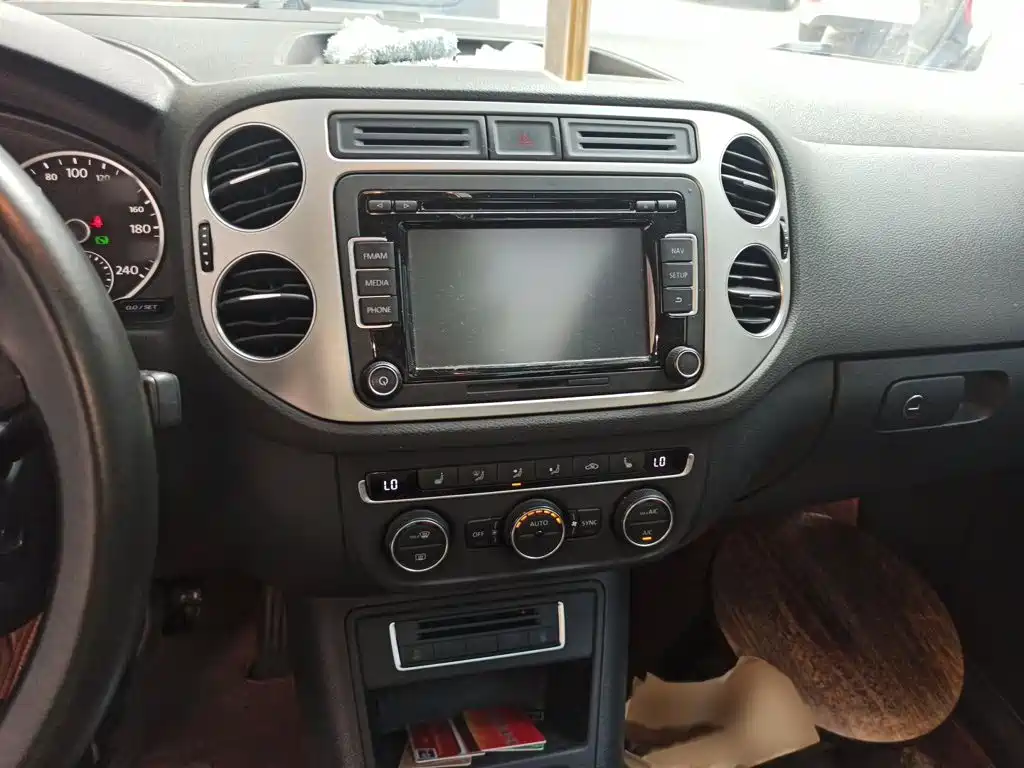 Volkswagen Tiguan 2015