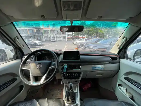 Jinbei New Hiace S 2019