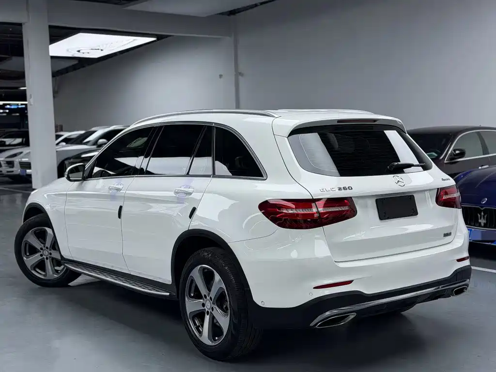 Mercedes-Benz GLC 2017 — фото 10