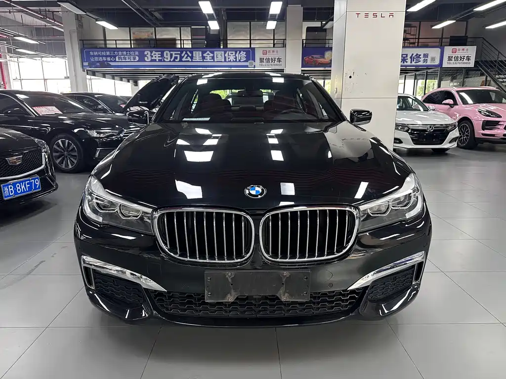 BMW 7 Series 2018 — фото 2