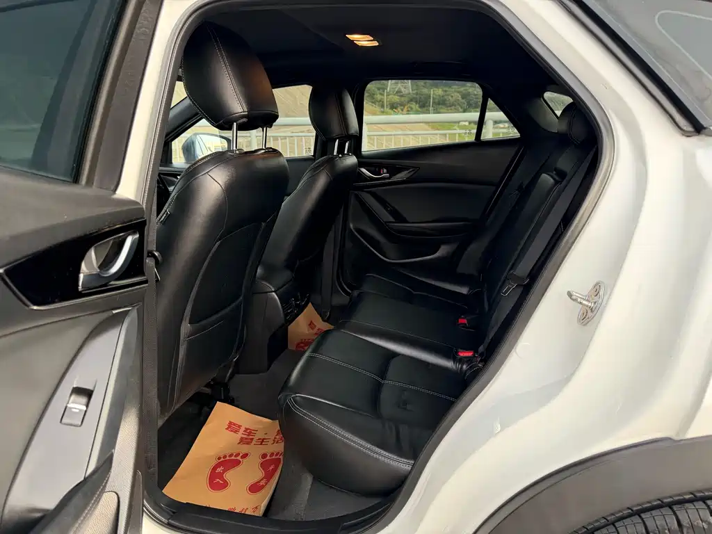 Mazda CX-4 2021