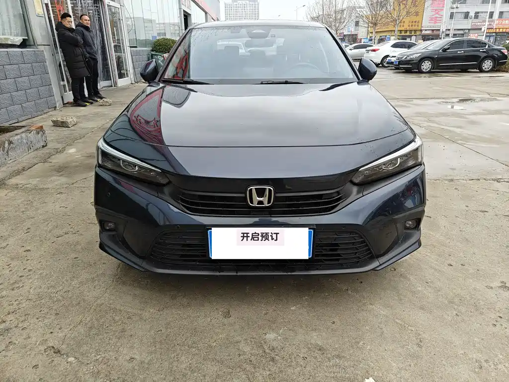Honda Civic 2023 — фото 1