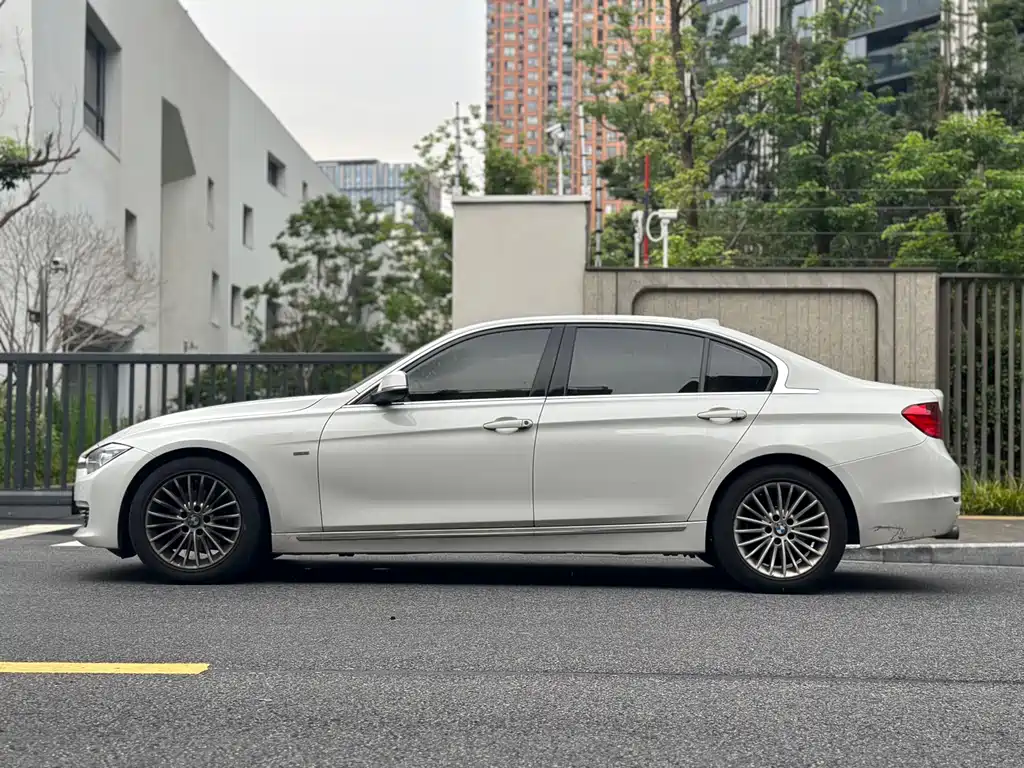 BMW 3 Series 2015 — фото 8