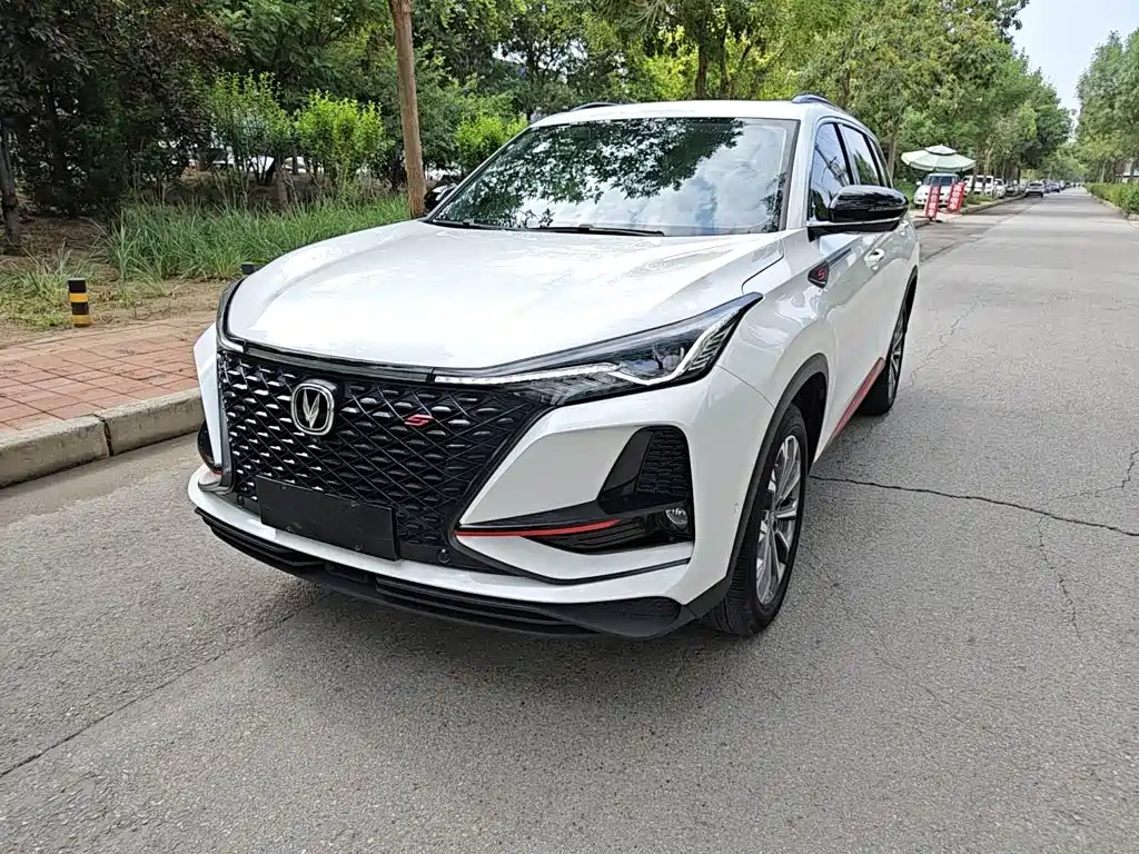 Changan CS75 PLUS 2021 — фото 1