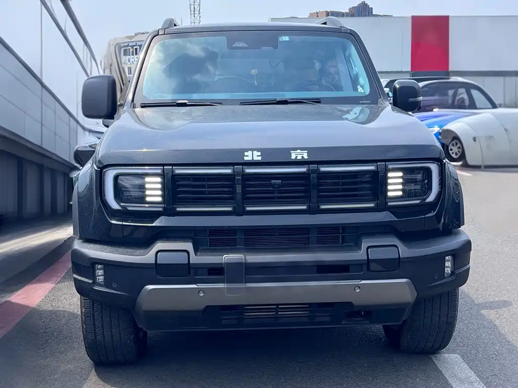 BAIC BJ40 Extended Range 2025 — фото 2