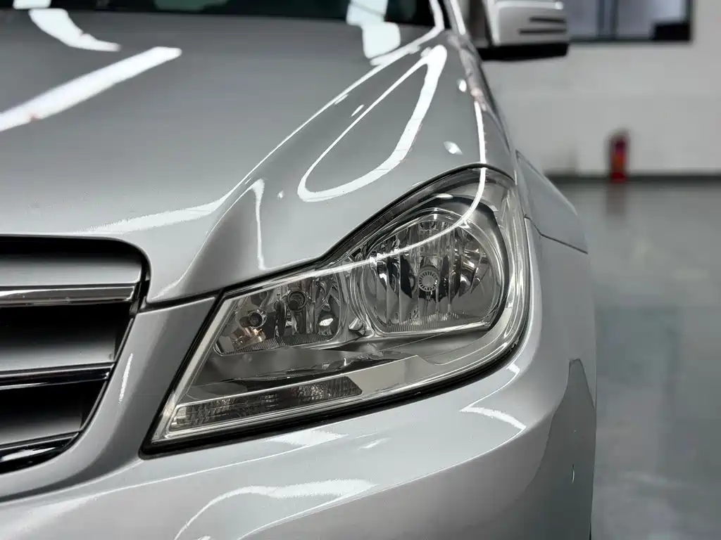 Mercedes-Benz C-Class 2012 — фото 19