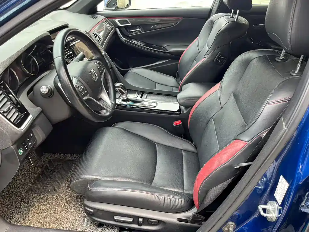 Honda Spirior 2015 — фото 4