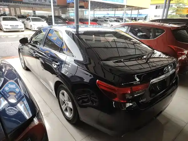 Toyota Reiz 2015
