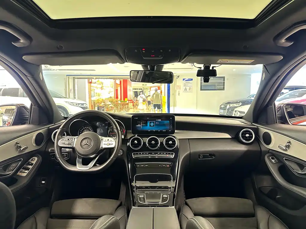 Mercedes-Benz C-Class 2019 — фото 17