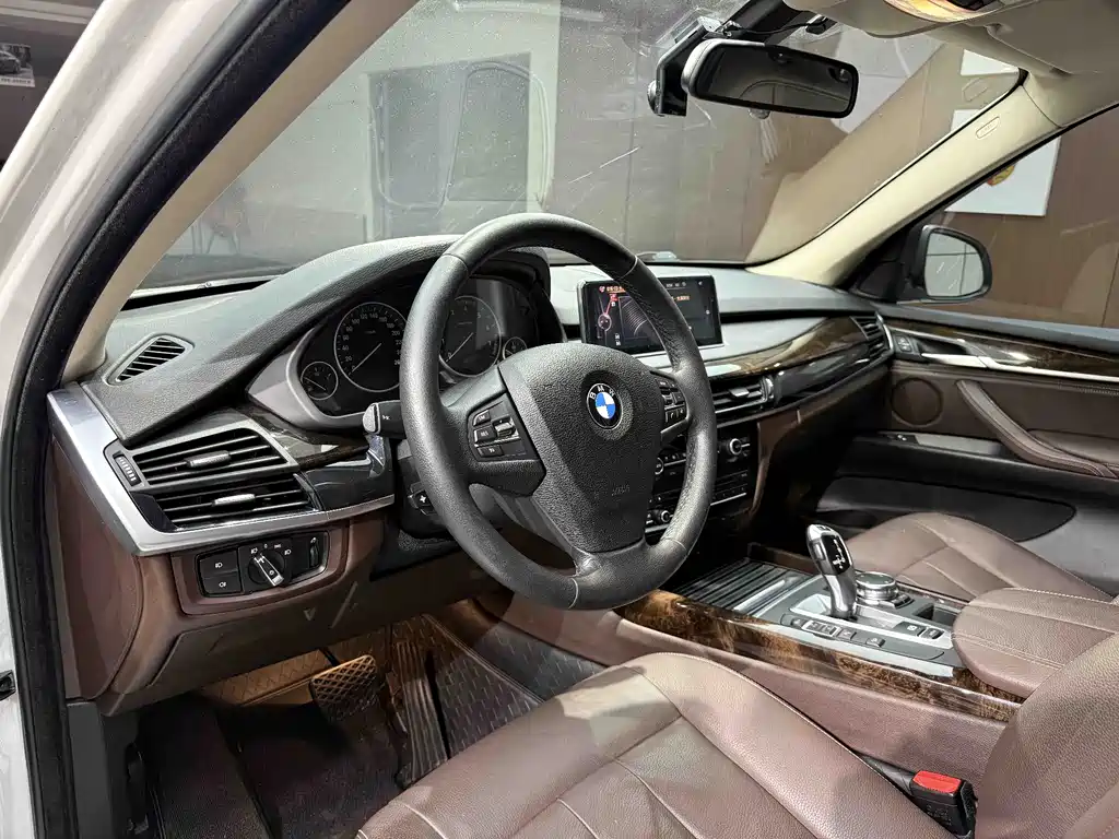 BMW X5 2016 — фото 13