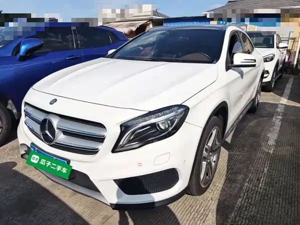 Mercedes-Benz GLA 2015