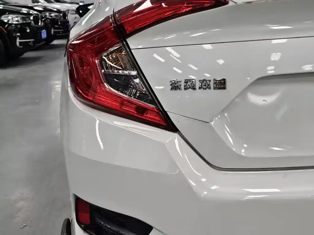 Honda Civic 2021 — фото 10