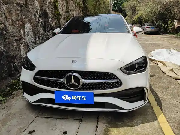 Mercedes-Benz C-Class 2025
