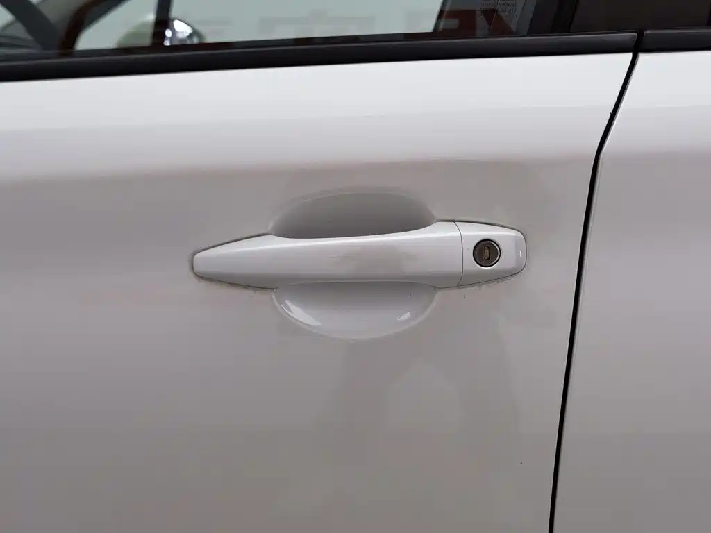 Citroen C4 2017 — фото 18