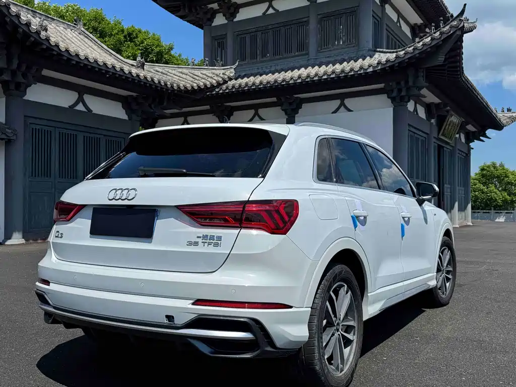 Audi Q3 2022