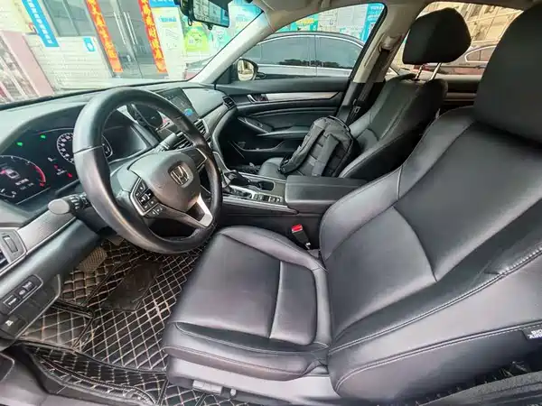 Honda Accord 2023