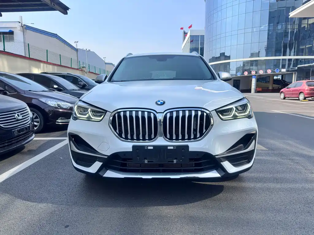 BMW X1 2022 — фото 2