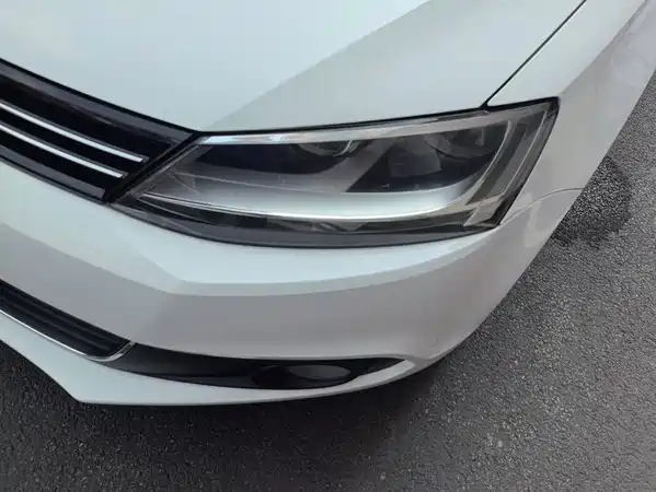 Volkswagen Sagitar 2014