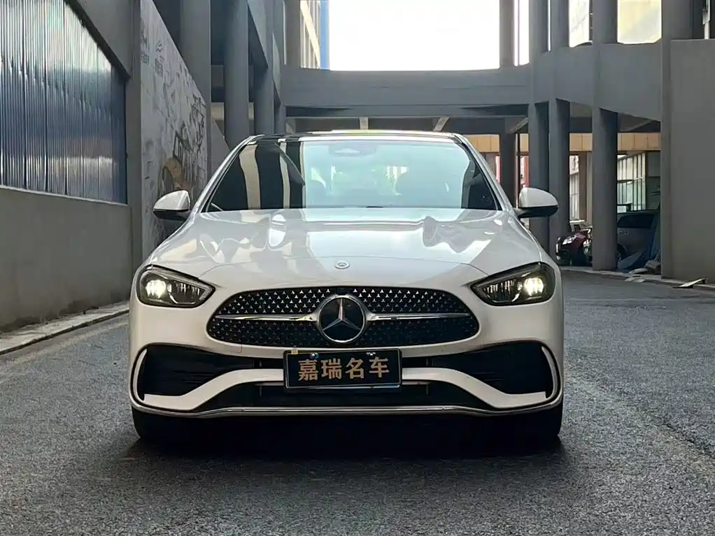 Mercedes-Benz C-Class 2023