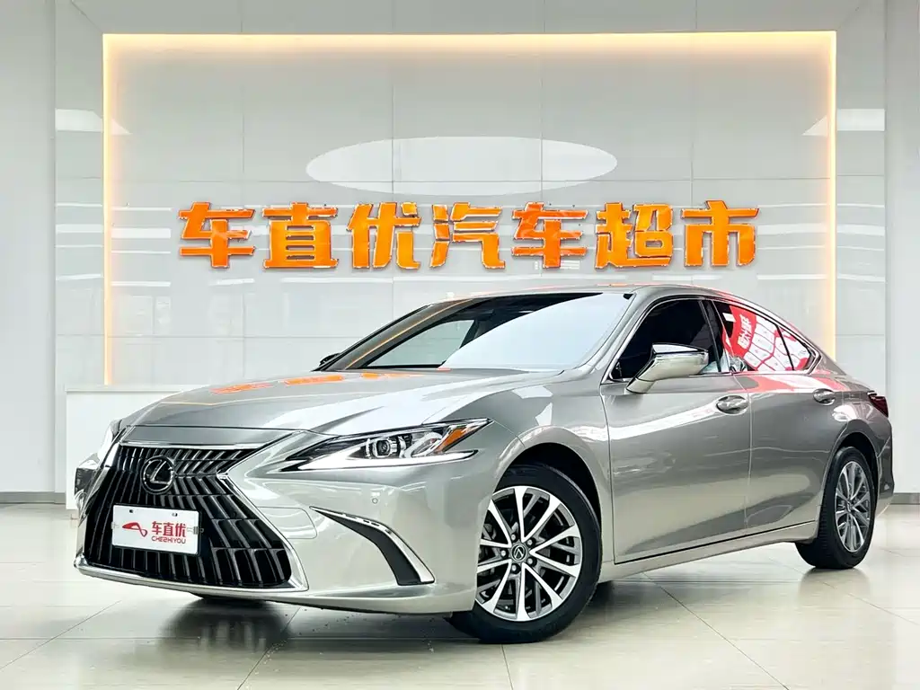 Lexus ES 2023 — фото 1