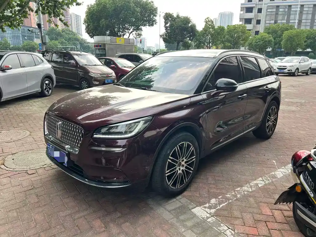 Lincoln Corsair 2020