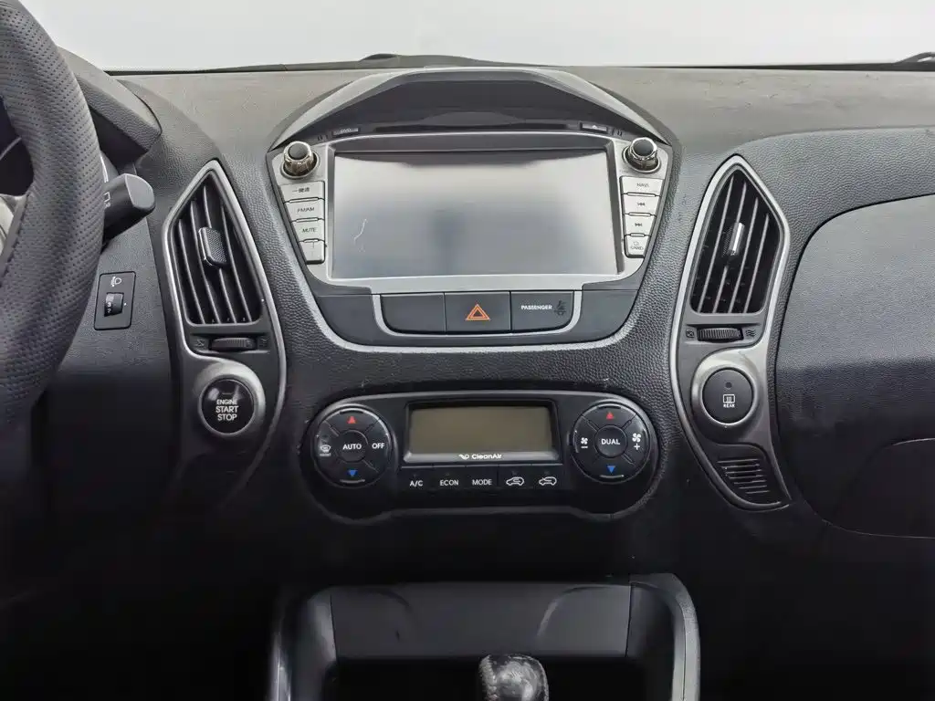 Hyundai ix35 2015 — фото 12