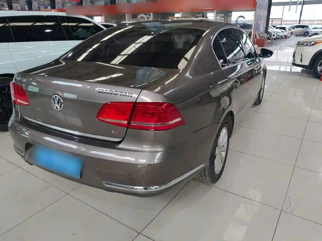 Volkswagen Magotan 2016