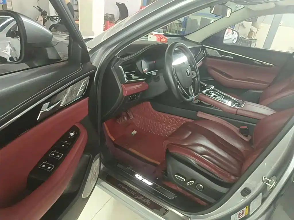 Changan CS85 COUPE 2019 — фото 16