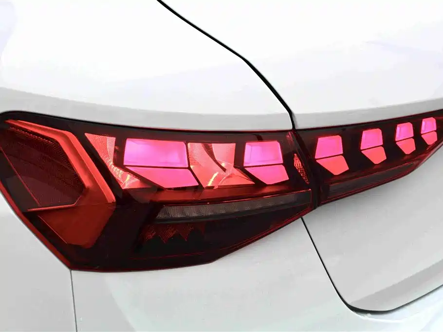 Audi A3 2025 — фото 12