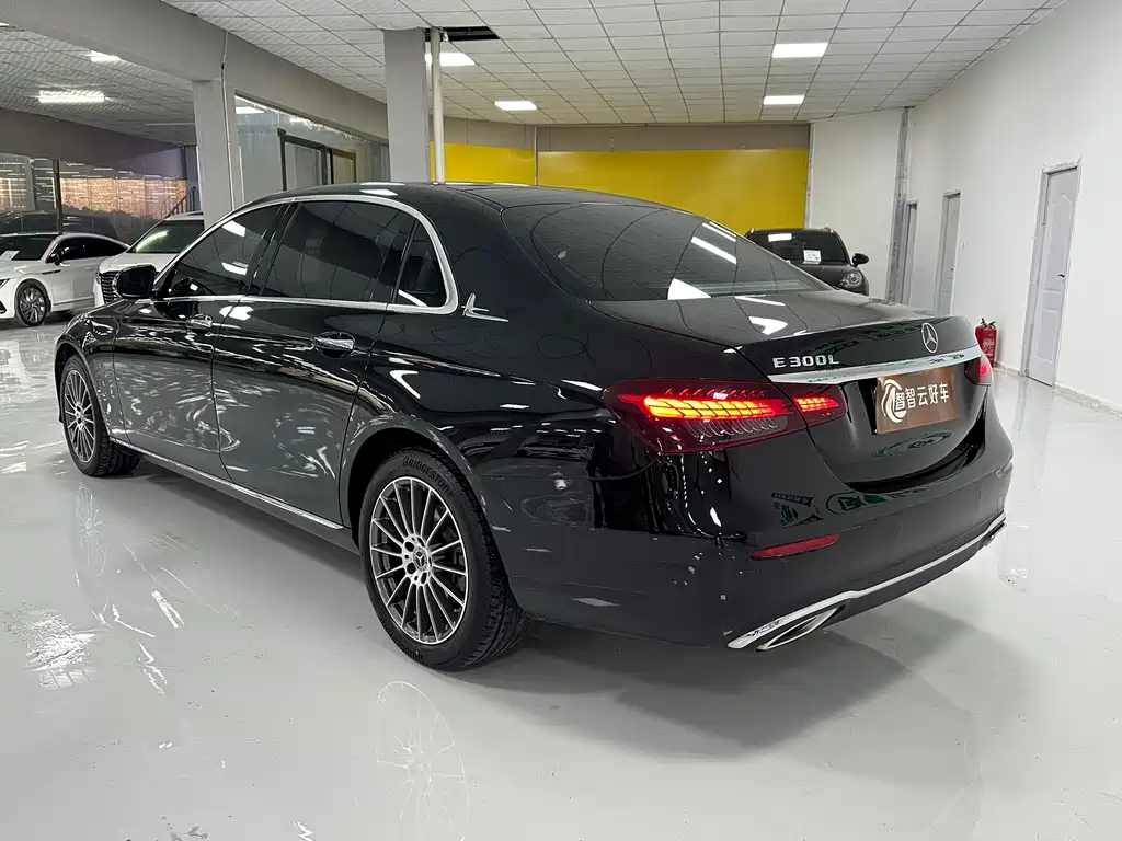 Mercedes-Benz E-Class 2023