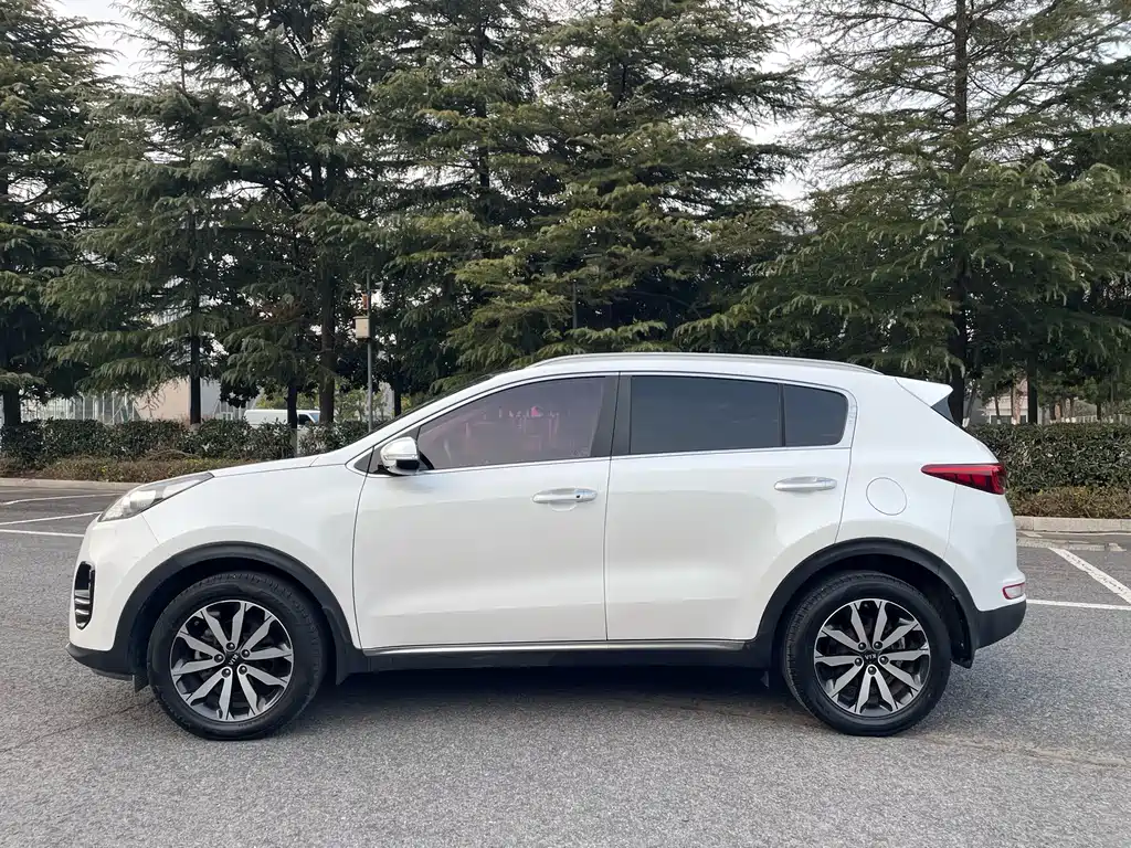 Kia KX5 2016 — фото 3