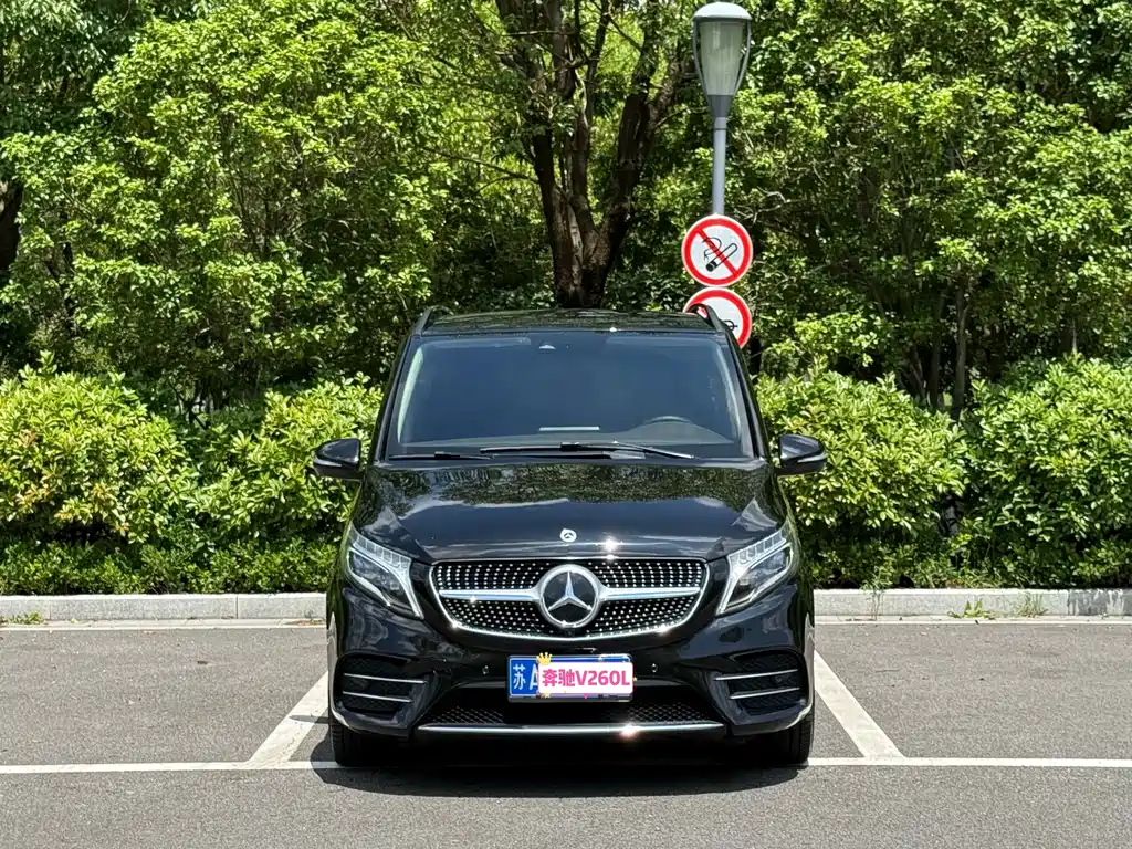 Mercedes-Benz V-Class 2021 — фото 1
