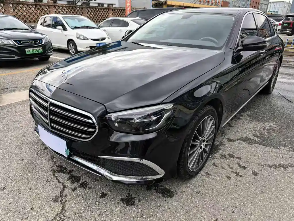 Mercedes-Benz E-Class 2023 — фото 1