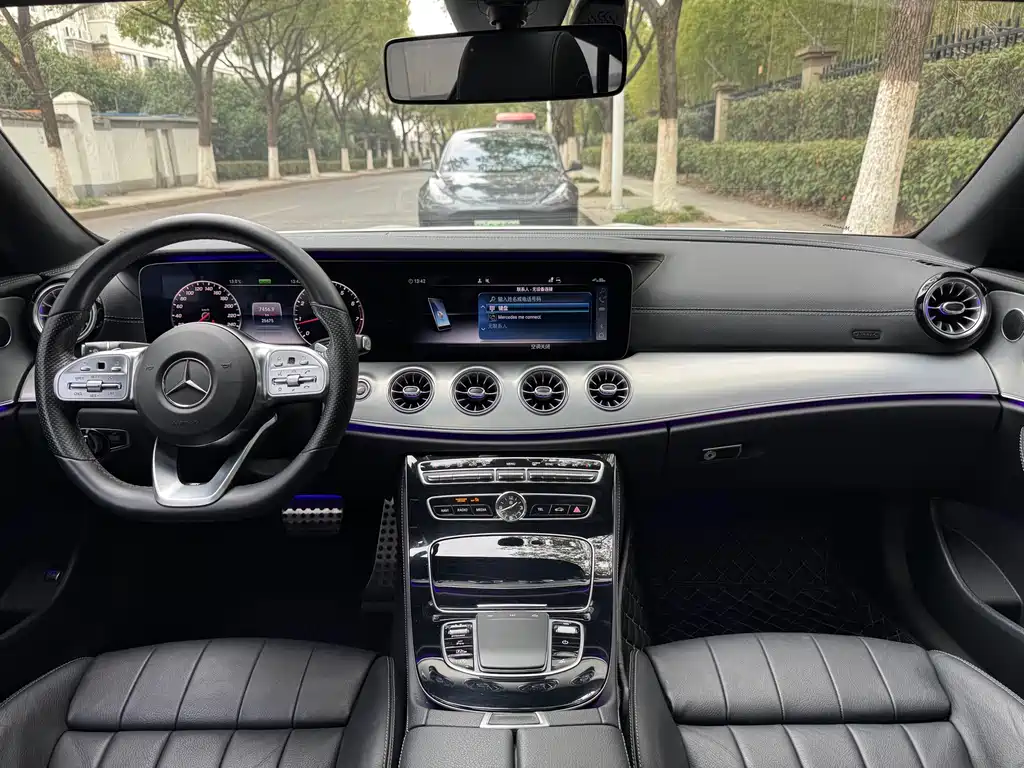 Mercedes-Benz E-Class 2021 — фото 15
