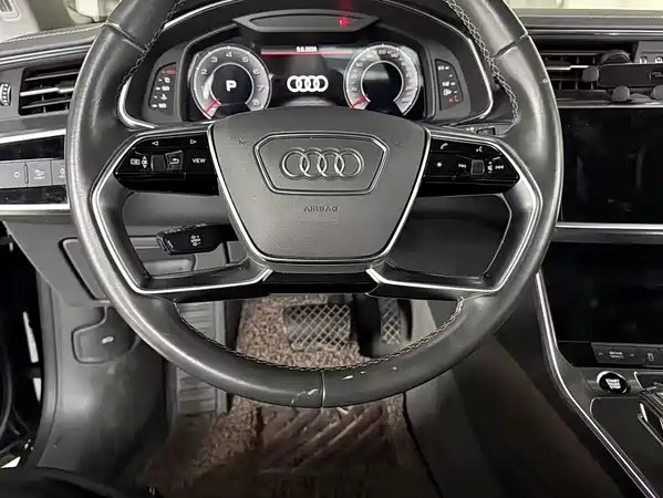 Audi A7L 2022